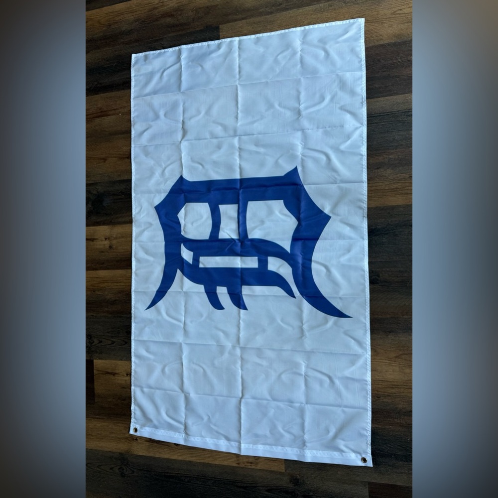 Detroit tigers flag 3x5 ft new In package banner double sided for flag pole wall